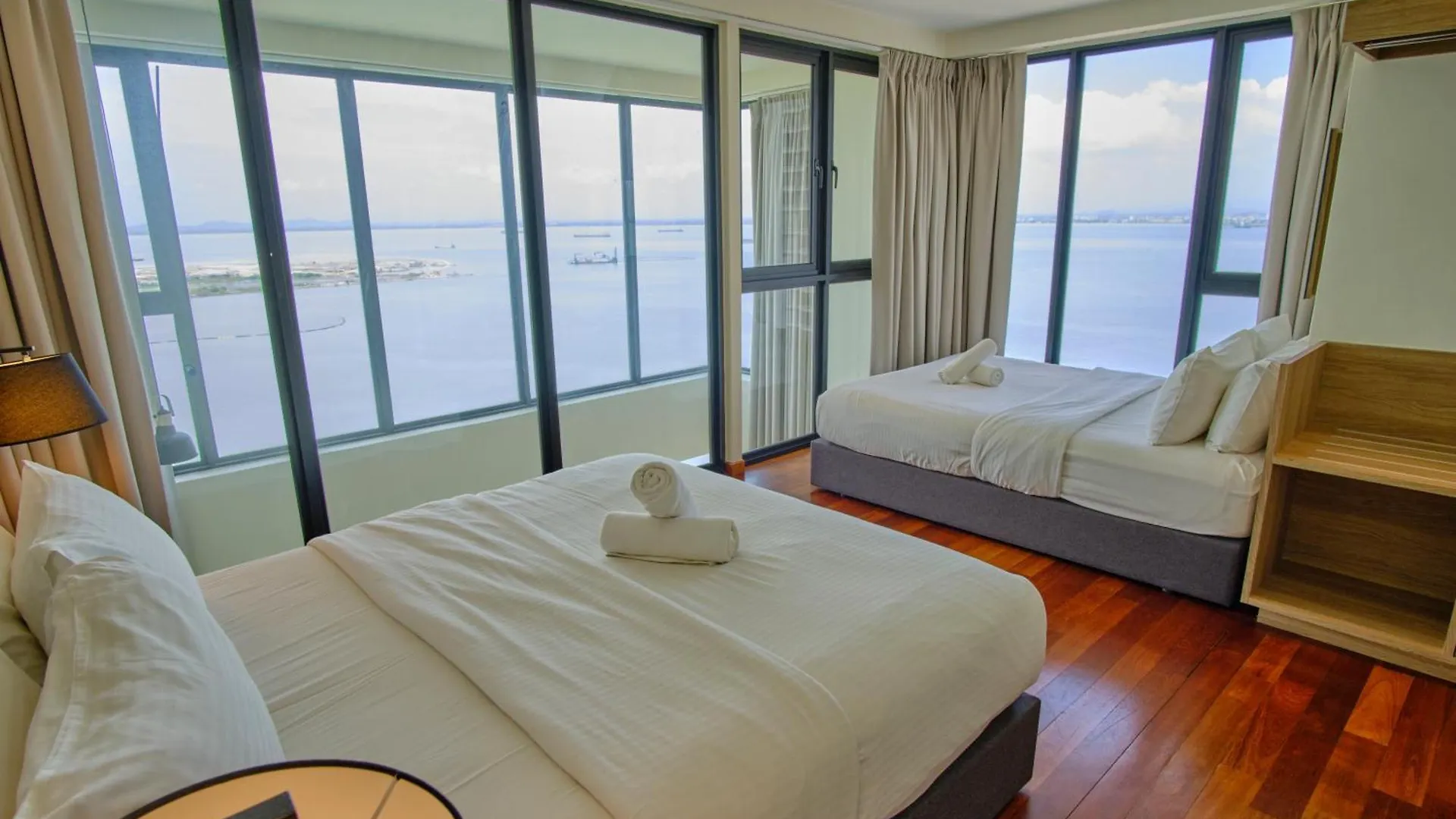 Sunrise Gurney Apartment George Town