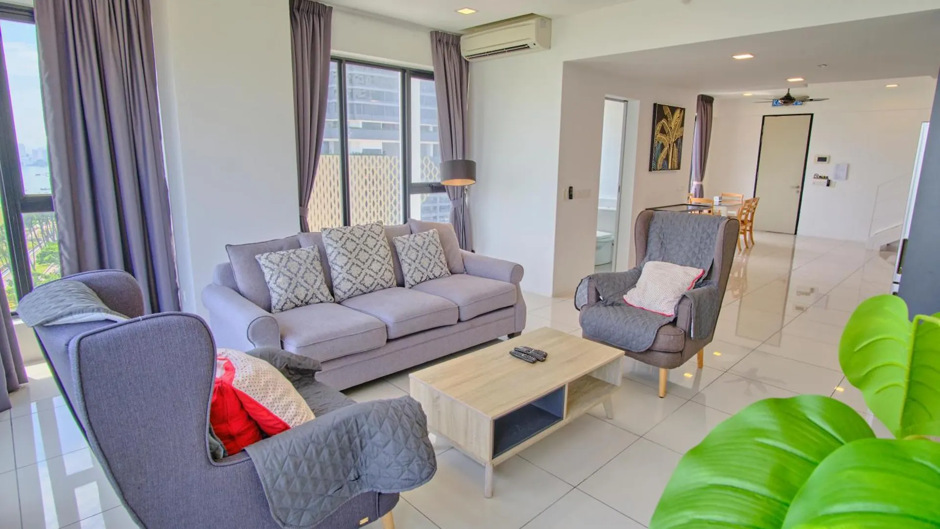 Sunrise Gurney Apartment George Town