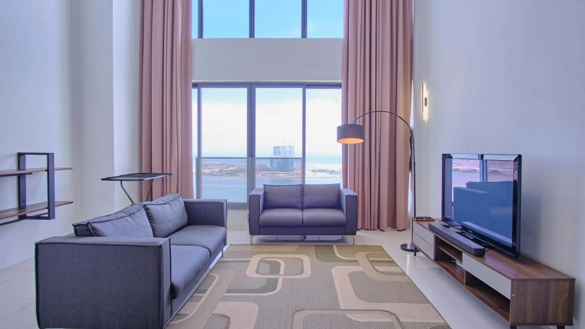 Sunrise Gurney Apartment George Town