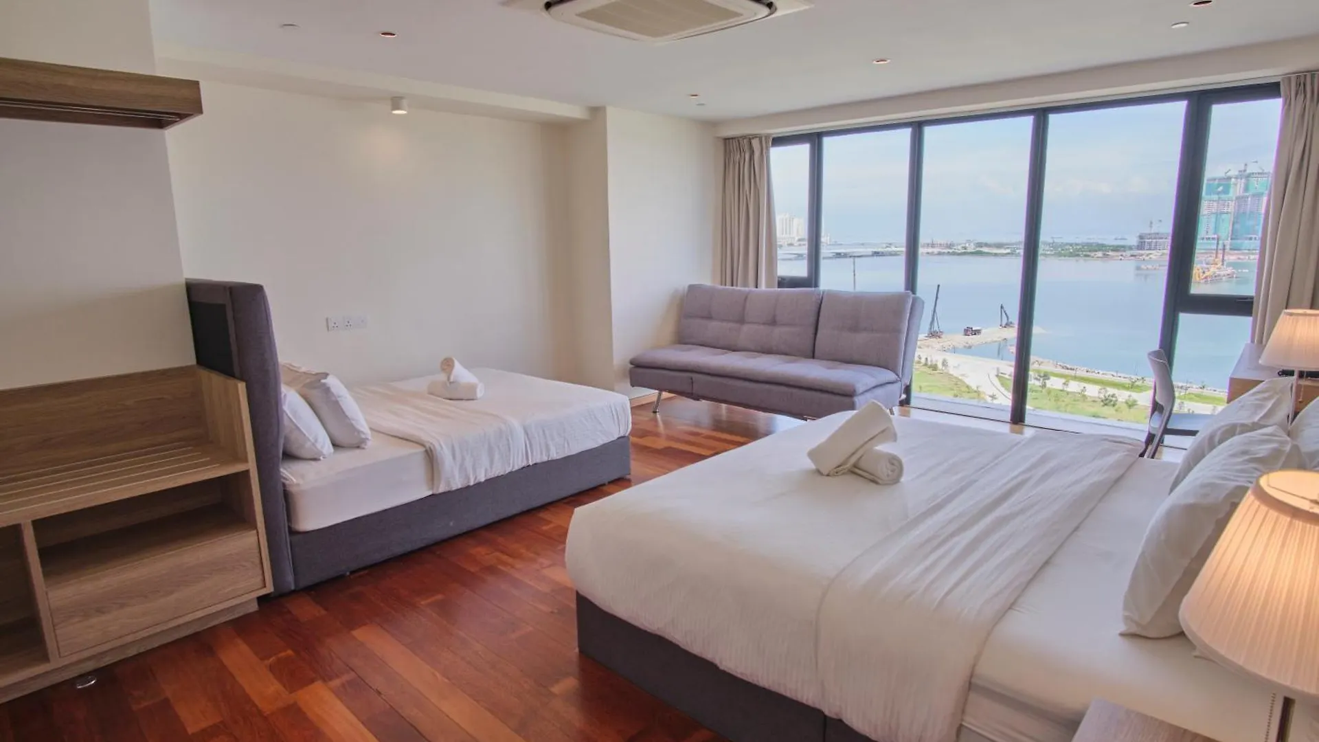 Sunrise Gurney Apartment George Town