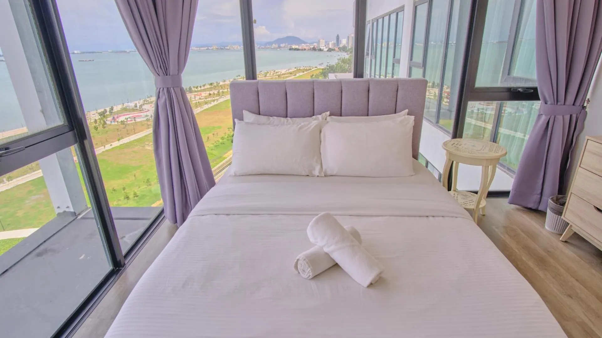 Sunrise Gurney Apartment George Town